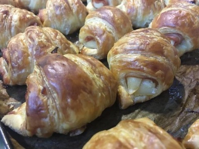 Croissants de jamón york y queso